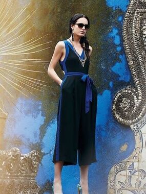 ANTHROPOLOGIE / Elevenses Jumpsuits / Navy Blue / Sleeveless Cut Out / Size 6